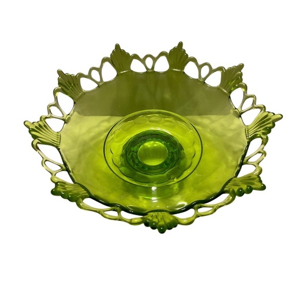 Vtg Westmoreland Green Glass Rung and Petal Open Lace Pedestal Bowl. Pre owned - Picture 3 of 4
